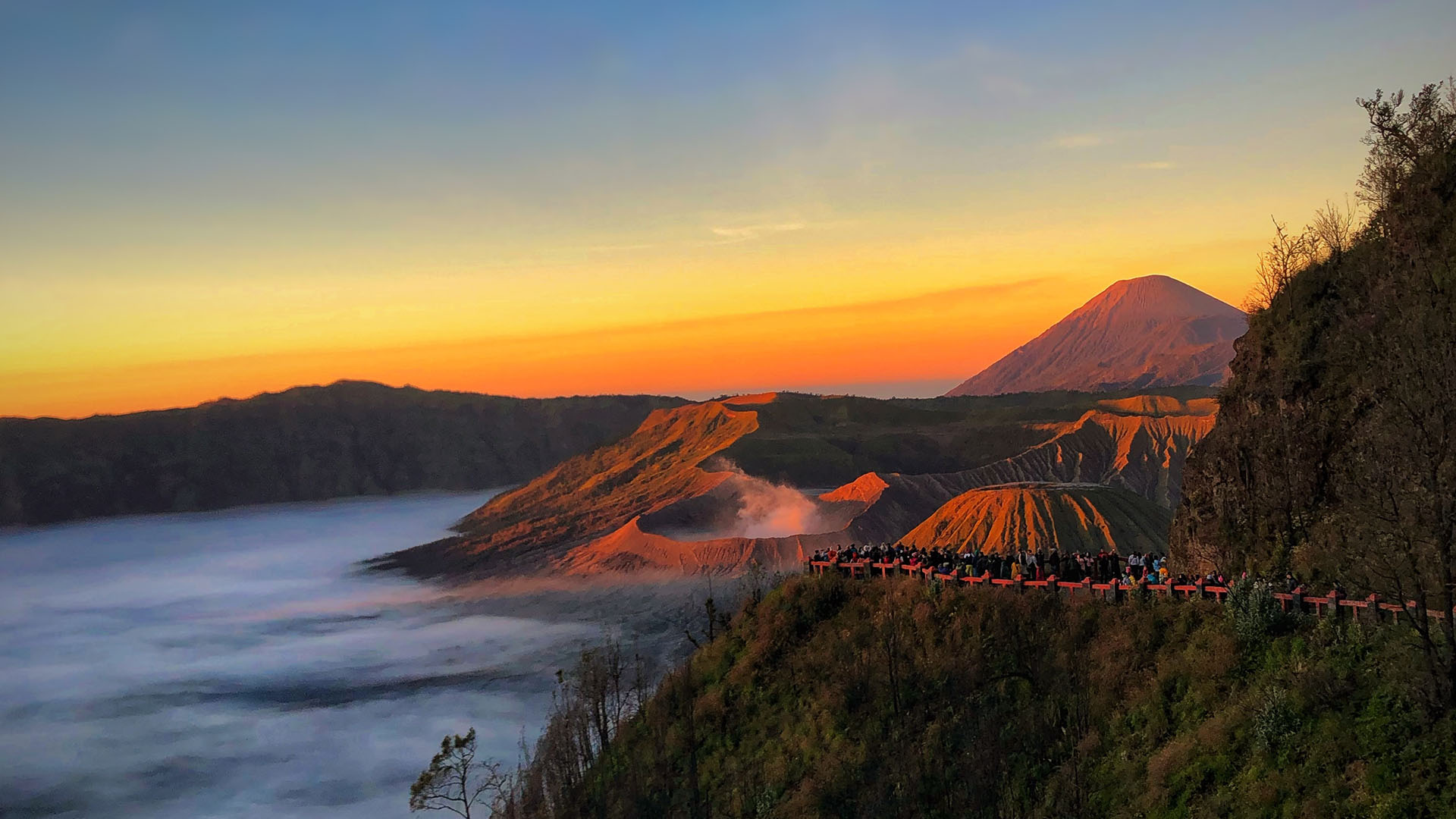 2-days-exclusive-excursion-to-bromo-with-bromo-volcano-tour-cover